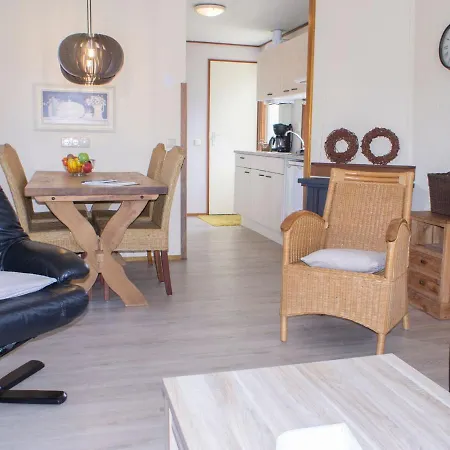 Charming Holiday In With Garden הושורסט